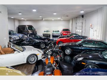 VIP Auto Inc. dealership image 1
