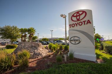 AutoNation Toyota Fort Myers Dealership in Fort Myers, FL - CARFAX