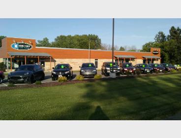 Hometown Auto Sales, LLC Dealership in Cedarburg, WI - CARFAX