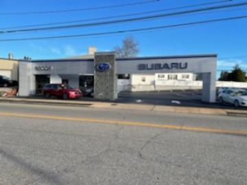 Secor Subaru dealership image 1