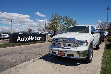 AutoNation Chrysler Jeep West dealership image 1